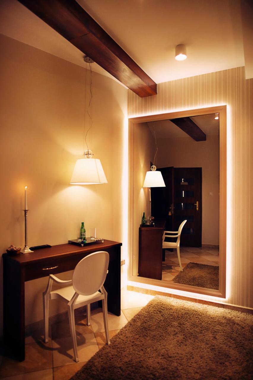 Bed and Breakfast Palac Jablonowo Уйсце Экстерьер фото